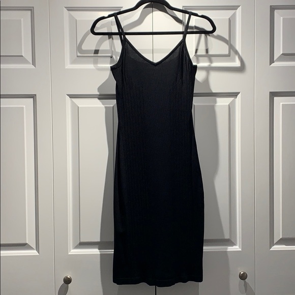 Tristan & Iseut Dresses & Skirts - EUC Tristan & Iseut Little Black Knitted Dress